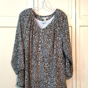 Brown and white tunic